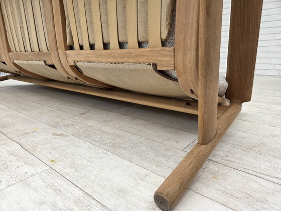 Image 1 of Sofá danés de tres plazas renovado, década de 1970, madera de roble macizo