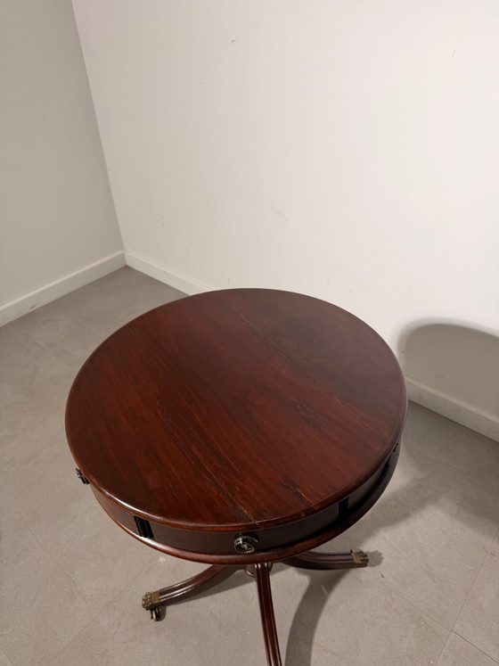 Table tambour ancienne en acajou avec tiroirs – Tables d'appoint (photo 3 of 4)