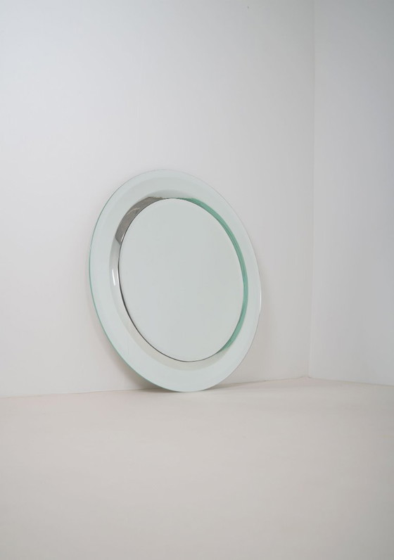 Image 1 of Grande specchio vintage con bordo a doppia sfaccettatura