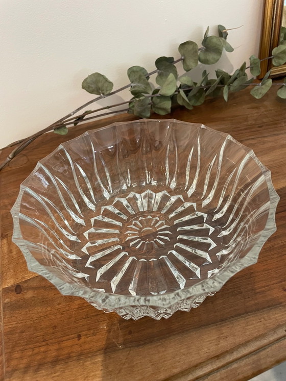 Glass salad bowl (photo 2 of 2)