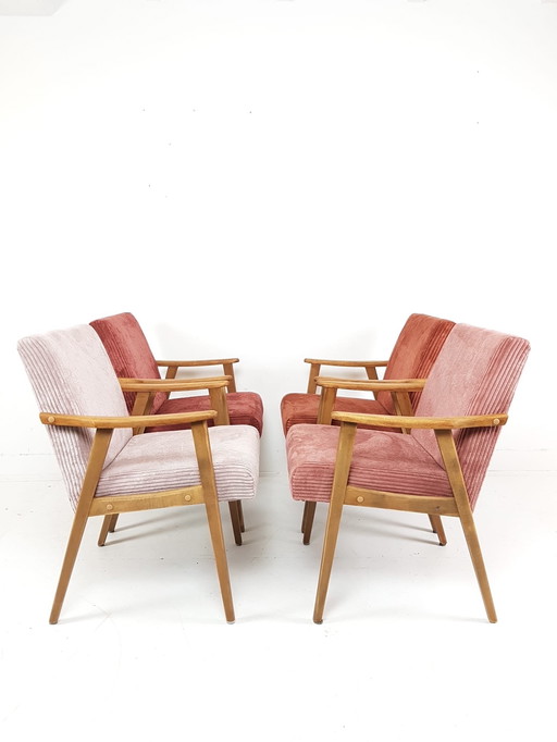 Set van 4 vintage fauteuils roze tinten nieuw gestoffeerd