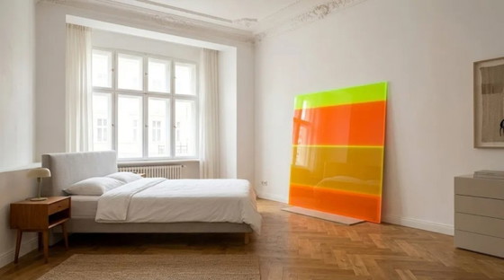 XXL Neon Abstract | Oranje Goud Geel | Fluorescerend Kunst Kleurveld Schilderij | 140 × 140 cm Acrylglas (photo 2 of 5)
