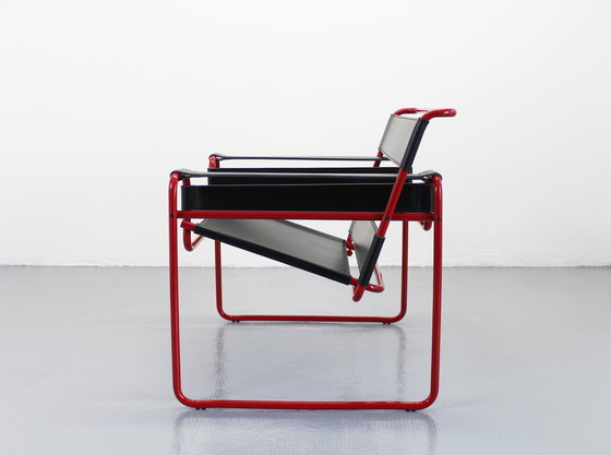 Image 1 of Set of 2 Wassily Chairs Black Leather Marcel Breuer Knoll Seats