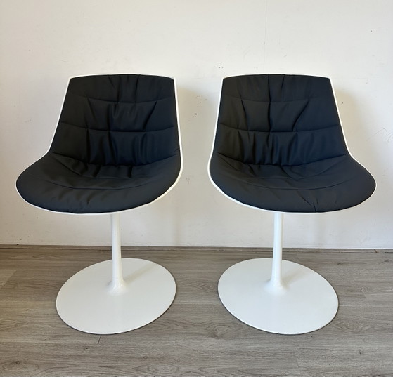 6 MDF Italia Flow Design Eetkamer Stoelen – Eetkamerstoelen, Plastic, Metal (photo 6 of 15)