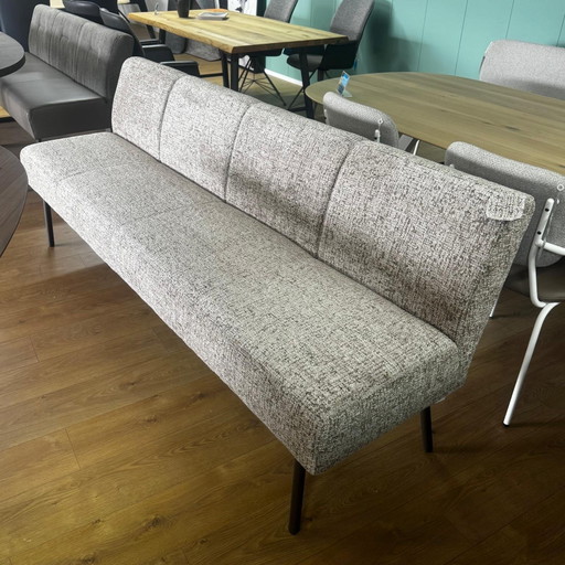 Dinnertalk Ella soft Eetkamerbank – Bert Plantagie, bankjes, Textile, Lambskin