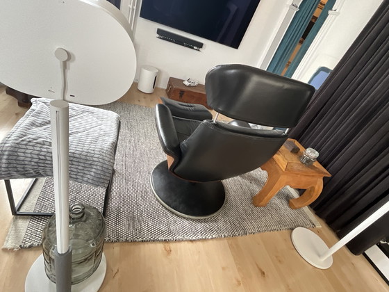 Image 1 of Fauteuil relaxant. La « pause conformiste »