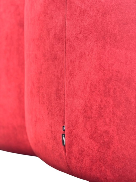 Pierre Paulin Pumpkin Sofa 2-Seater – Ligne Roset, Red Alcantara (Space Age Design) – 2 seaters, Velvet (photo 21 of 22)