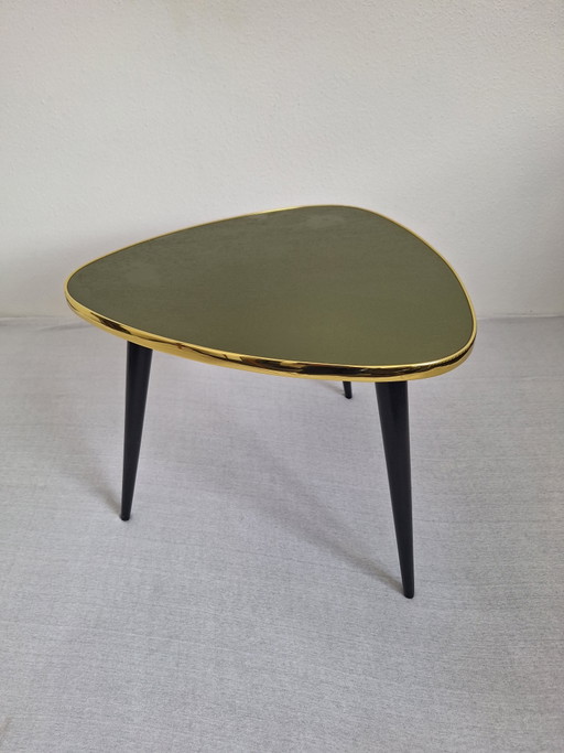 Vintage Triangular Side/Coffee Table 1950s – bijzettafels, Wood, Metal