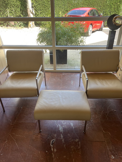 2 Leolux Fauteuils met hocker 