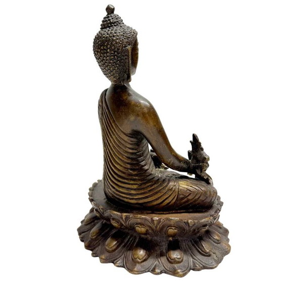 Antique Bronze Sino-Tibetan Buddha Statue on Lotus Throne – Sculpture (photo 4 of 10)