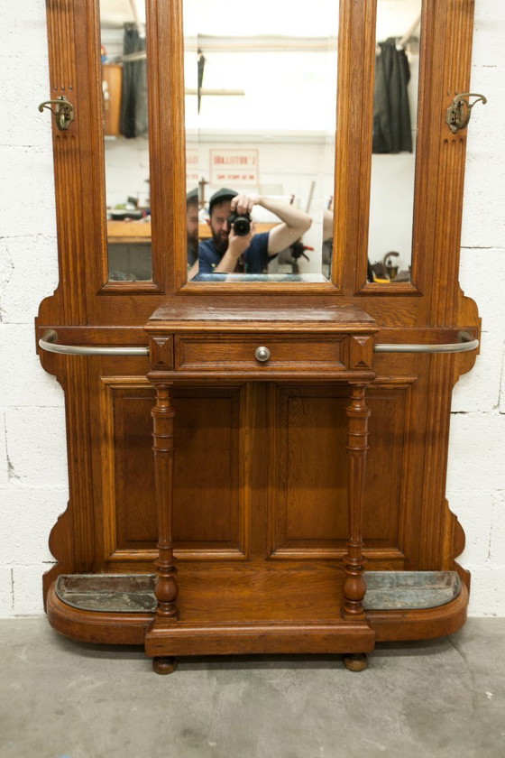 Image 1 of Vestiaire Napoléon III en noyer fin 19e, 3 miroirs, marbre