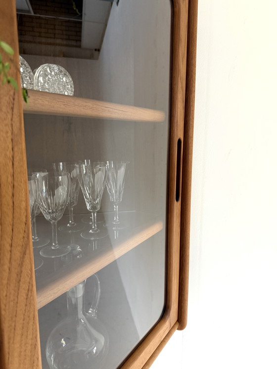 Image 1 of Vetrina vintage sospesa (ad angolo), Dyrlund '70