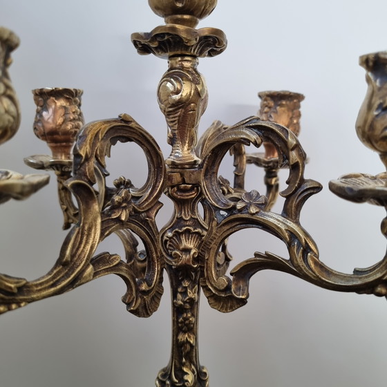 Image 1 of Candelero barroco de latón de cinco brazos