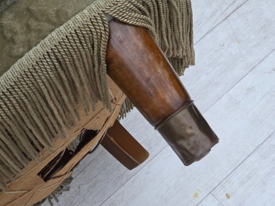 Image 1 of Sofá curvo danés de 2 plazas de los años 60, tapizado en terciopelo verde claro.