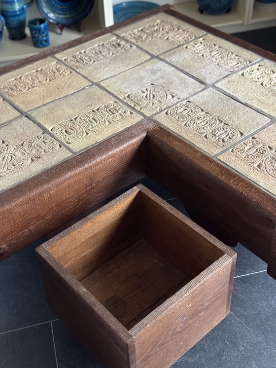 Image 1 of Brutalistischer Couchtisch mit Blumentopf