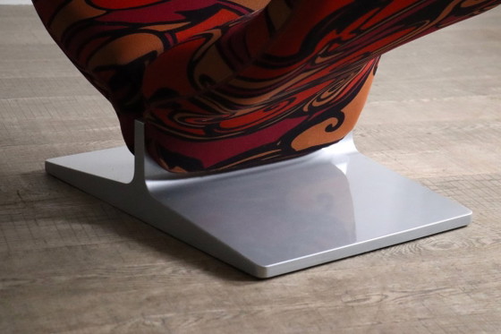 Image 1 of Pierre Paulin Ribbon-stoel in Jack Lenor Larsen Momentum-stof voor Artifort