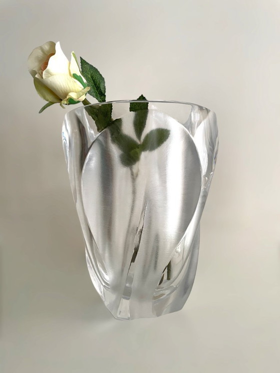 Image 1 of Vintage Lalique Ingrid kristallen vaas - Groot Frans kristallen glazen kunstwerk als pronkstuk