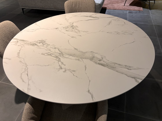 Image 1 of Bert Plantagie ronde Dekton tafel