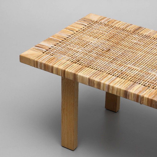 Panca da pranzo in rattan IKEA STOCKHOLM – ispirata all'iconica BM0488 (1958)