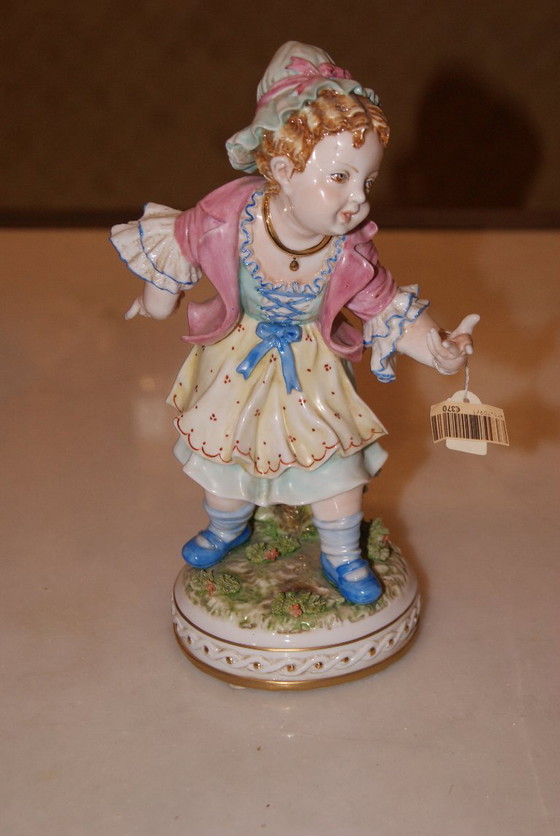 Image 1 of Tiche porseleinen beeldje