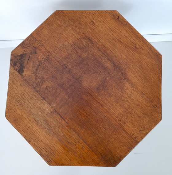 Vintage Brutalist Bijzettafel Eikenhout 8 Hoekig – Wood (photo 7 of 7)