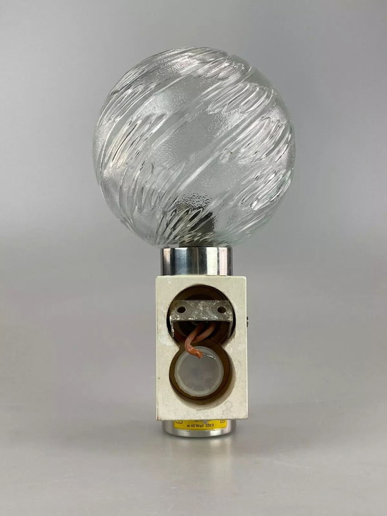 Image 1 of Lámpara de pared de los años 60 y 70, lámpara esférica, lámpara de diseño espacial, años 60 y 70.