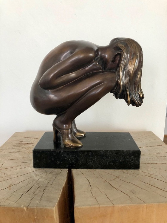 Image 1 of Sculpture en bronze Peter Roman Fendi - CHEVEUX - Édition limitée 41/480