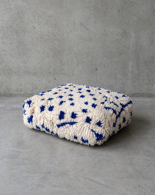 Berber-Wollpouf