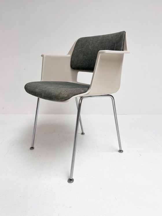 Gispen Model 2225 shell chair by Andre Cordemeijer, 1960s – Side chairs, Textile (photo 9 of 12)
