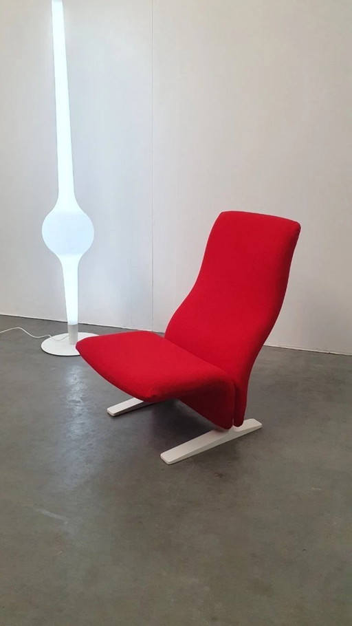 Artifort Pierre Paulin Concorde Kwekkie Poltrona dal design retrò rosso