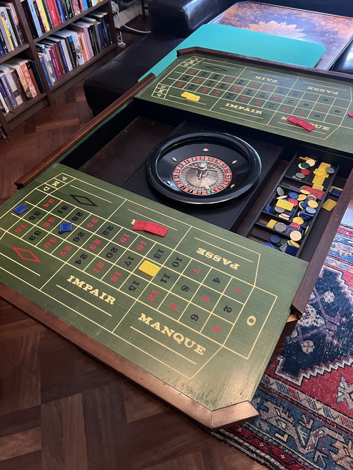 Multifunktionaler Spieltisch