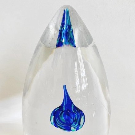 Image 1 of Fermacarte vintage in vetro trasparente blu