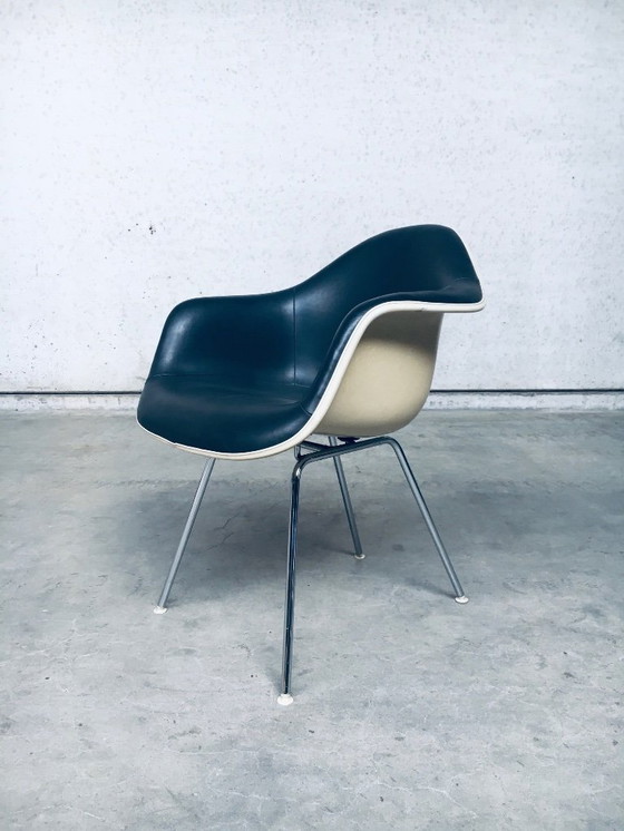 Image 1 of Poltrona DAX in pelle nera di metà secolo di Charles e Ray Eames per Herman Miller, anni '60