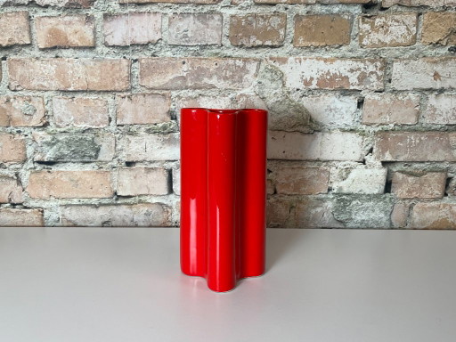 Vase rouge