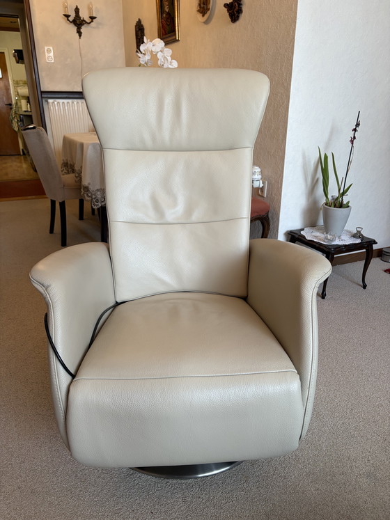 Image 1 of Sillón reclinable eléctrico de cuero - Ajustable