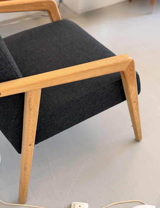 Vintage Scandinavian Armchair, Deep Charcoal Upholstery, Oak Structure, Denmark 1970s – Textile, Wood (photo 4 of 9)