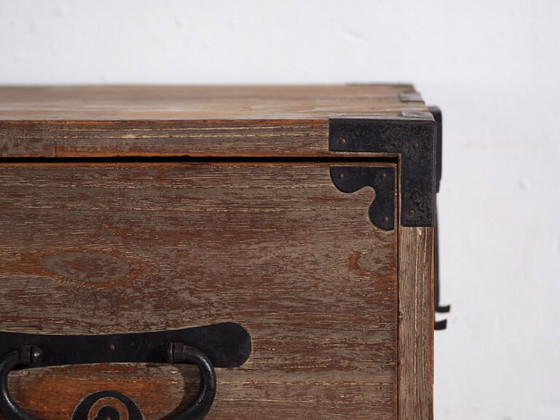 Antique Japanese Tansu Chest of Drawers - Meiji / Taishō Period (c. ) #24 – Iron (photo 38 of 40)