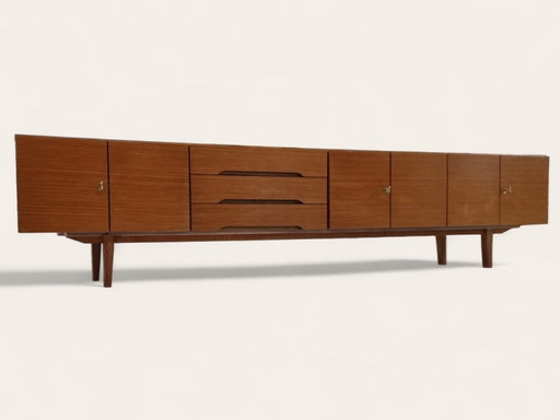 Credenza bassa di metà secolo