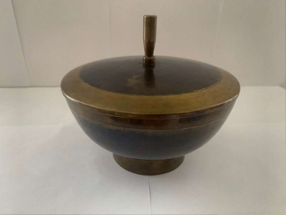 Image 1 of Scatola con coperchio Bonbonniere di Hans Przyrembel, Marianne Brandt, Alfred Lipovec, Bauhaus, ottone