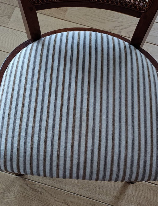 Chaise de salle à manger avec dossier