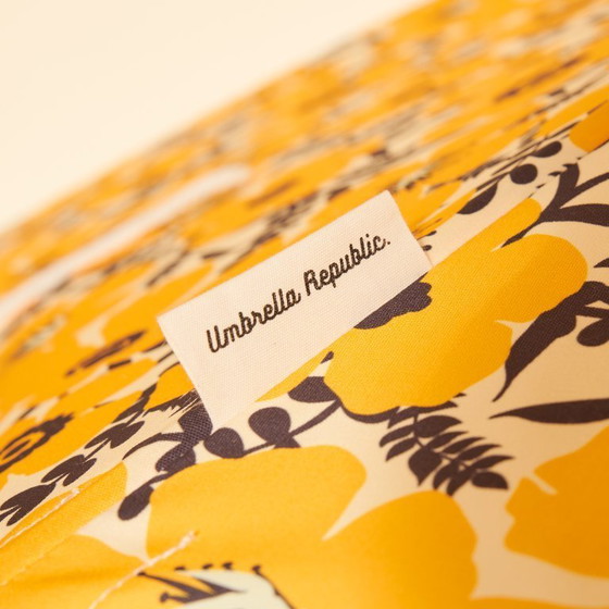 Image 1 of Ombrello Parasol Vintage Republic.