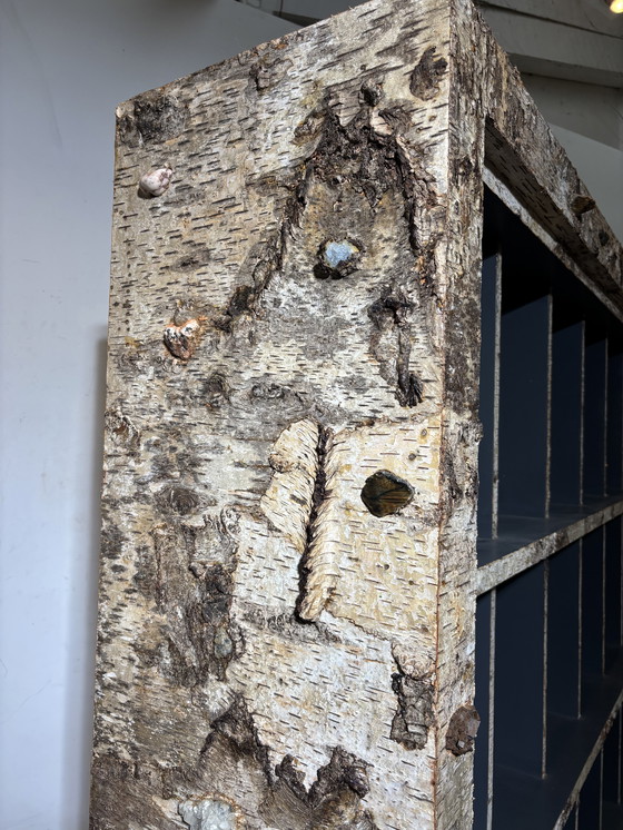 Image 1 of Librería de corteza de abedul de Sophie Gallardo y George Guillaume Cassan