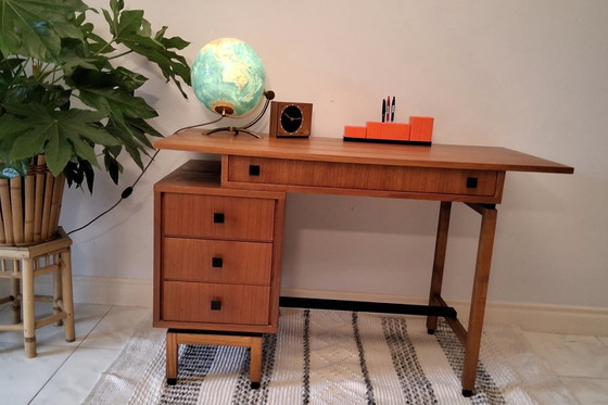 Image 1 of Scrivania vintage MDK fuori dal vaso degli anni '60