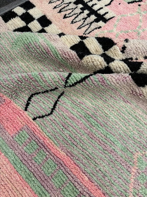 Superbe tapis marocain multicolore en laine 210x300 cm