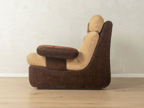 Image 1 of Space Age Sessel aus den 1970er Jahren, Veloursstoff, braun/beige