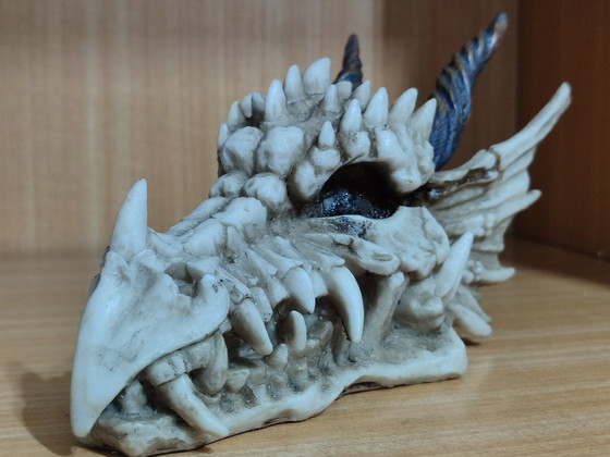 Image 1 of Hucha calavera Dragón (de resina)