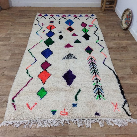 Image 1 of Alfombra bereber colorida – Alfombra marroquí hecha a mano con símbolos geométricos (270 × 144 cm)