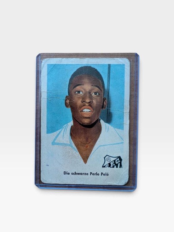La Perla Nera Pelé / 1961 / Leggenda del Calcio Brasiliano, Heinerle, Oggetti decorativi, Carta, Multicolore (foto 5 di 5)