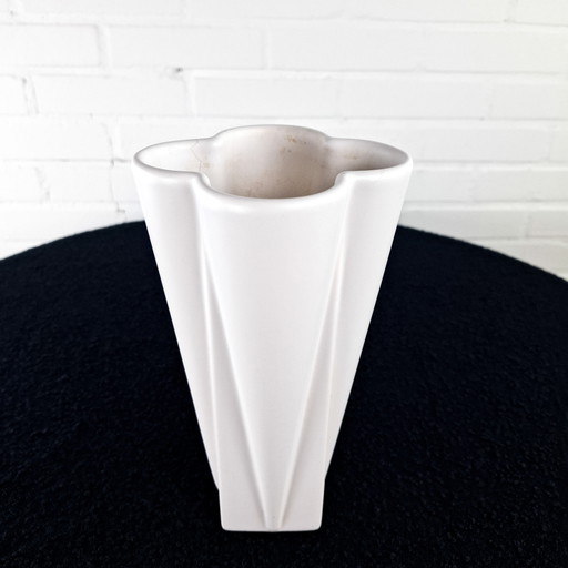 Vintage vase Flora ceramic white Jeroen Bechtold