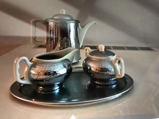 Art Deco hammered Bauscher Thermisol tableware